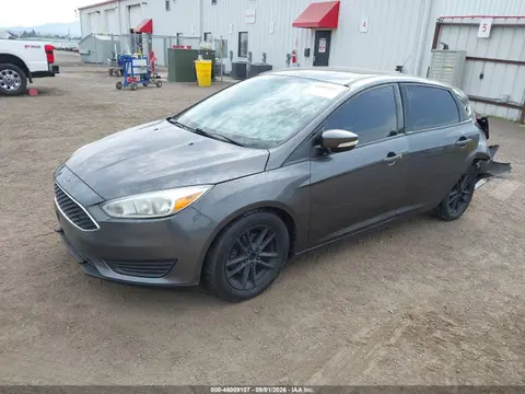 2015 Ford FOCUS SE VIN 1FADP3K28FL327109 фото 2