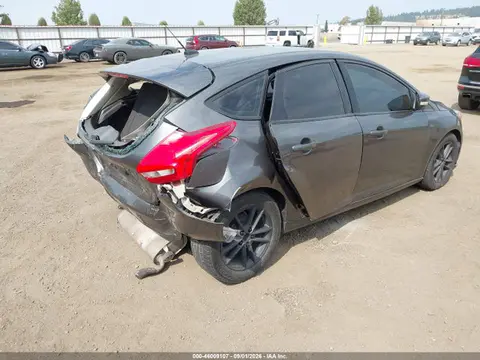 2015 Ford FOCUS SE VIN 1FADP3K28FL327109 фото 4