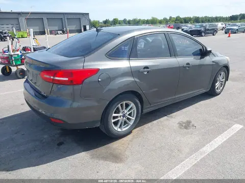 2015 Ford FOCUS SE VIN 1FADP3F20FL346893 фото 4