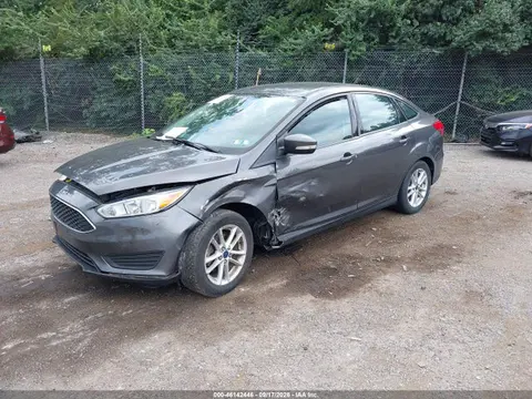 2015 Ford FOCUS SE VIN 1FADP3F21FL316429 фото 2