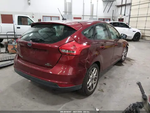 2015 Ford FOCUS SE VIN 1FADP3K20FL275197 фото 4