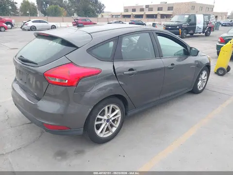 2015 Ford FOCUS SE VIN 1FADP3K24FL289121 фото 4