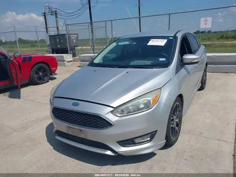 2015 Ford FOCUS SE VIN 1FADP3F27FL248167 фото 2