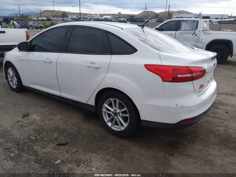 2015 Ford FOCUS SE VIN 1FADP3F28FL263633 фото 3
