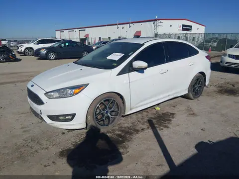 2015 Ford FOCUS SE VIN 1FADP3F28FL313835 фото 2