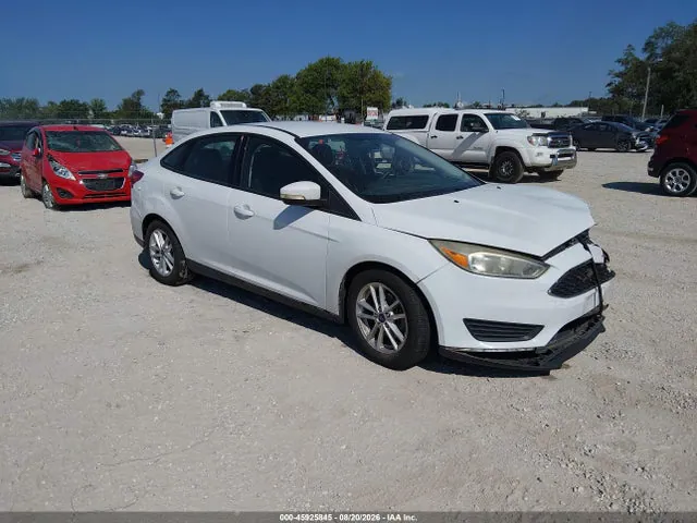 2016 Ford FOCUS SE VIN 1FADP3F24GL330813 фото 1