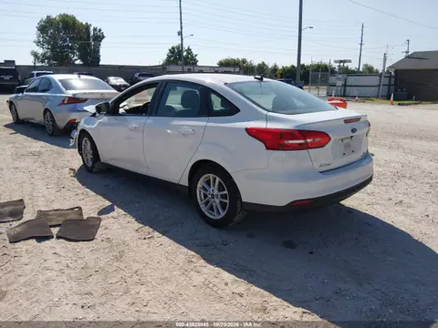 2016 Ford FOCUS SE VIN 1FADP3F24GL330813 фото 3