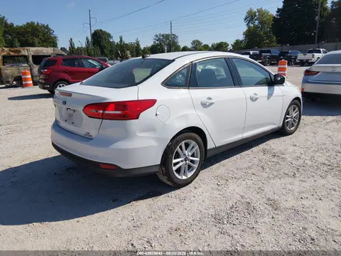 2016 Ford FOCUS SE VIN 1FADP3F24GL330813 фото 4