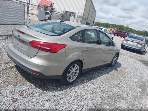 2016 Ford FOCUS SE VIN 1FADP3F26GL352621 фото 4