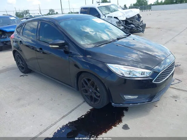 2016 Ford FOCUS SE VIN 1FADP3K25GL326470 фото 1