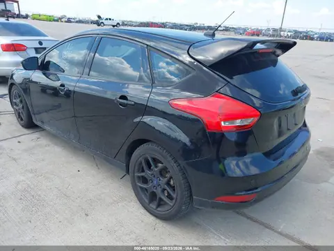 2016 Ford FOCUS SE VIN 1FADP3K25GL326470 фото 3