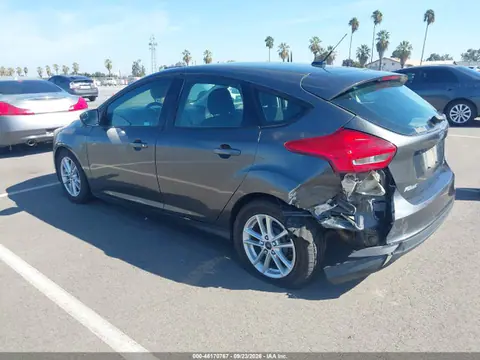 2016 Ford FOCUS SE VIN 1FADP3K23GL247086 фото 3