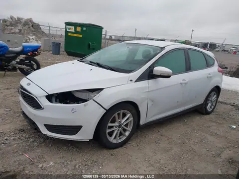 2017 Ford FOCUS SE VIN 1FADP3K27HL326228 фото 2