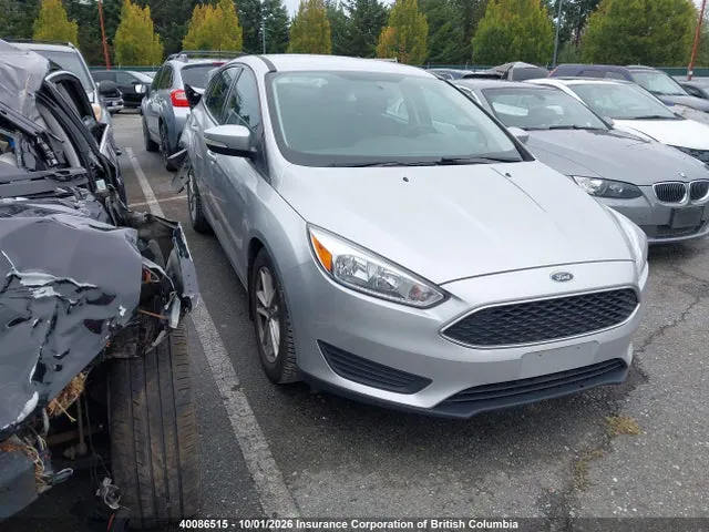 2017 Ford FOCUS SE VIN 1FADP3K23HL261197 фото 1