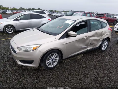 2017 Ford FOCUS SE VIN 1FADP3K20HL271427 фото 2