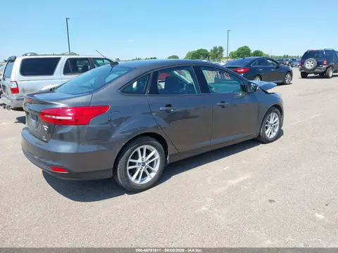 2017 Ford FOCUS SE VIN 1FADP3F25HL343023 фото 4