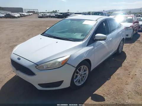 2017 Ford FOCUS SE VIN 1FADP3F24HL314676 фото 2