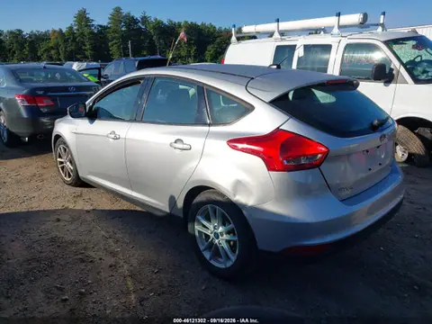 2017 Ford FOCUS SE VIN 1FADP3K21HL281058 фото 3