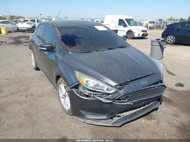 1FADP3F23HL300090 — 2017 Ford Focus SE, Задняя часть (Rear), фото до ремонта