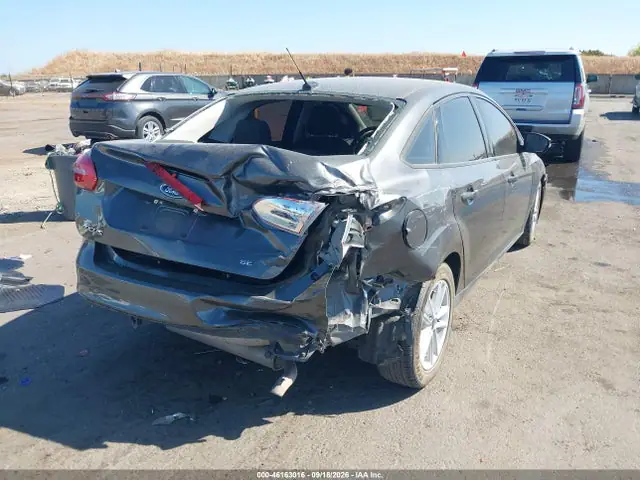 1FADP3F23HL300090 — 2017 Ford Focus SE, фото 4 с аукциона IAAI 14.10.2026, Задняя часть