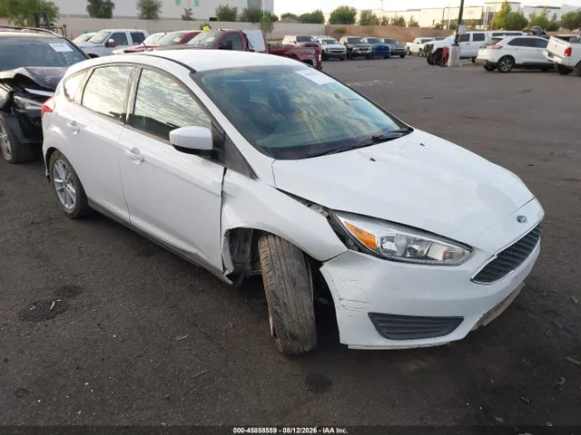 2018 Ford FOCUS SE VIN 1FADP3K20JL261230 фото 1
