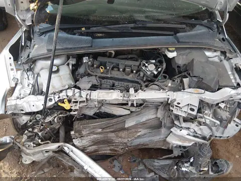 2018 Ford FOCUS SE VIN 1FADP3K27JL326686 фото 10