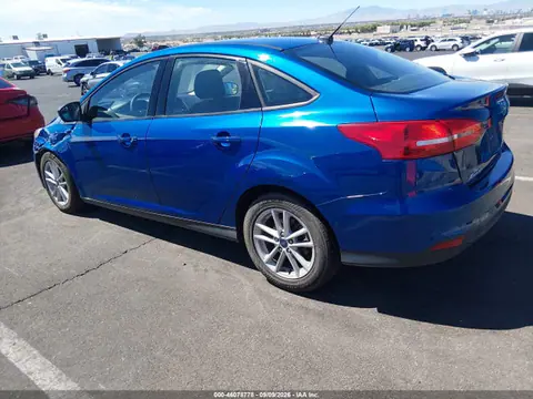 2018 Ford FOCUS SE VIN 1FADP3FEXJL261126 фото 3