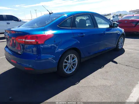 2018 Ford FOCUS SE VIN 1FADP3FEXJL261126 фото 4