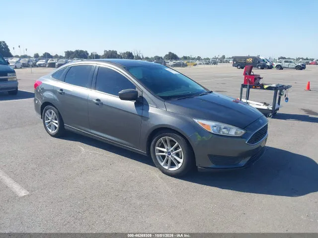 2018 Ford FOCUS SE VIN 1FADP3F22JL279688 фото 1