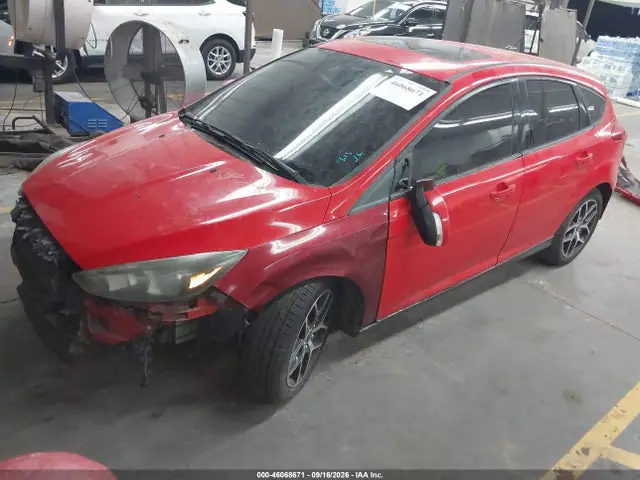 2017 Ford FOCUS SEL VIN 1FADP3M21HL295295 фото 2