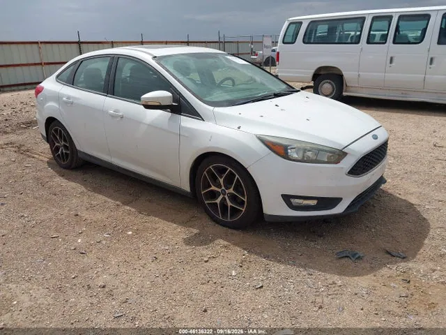2017 Ford FOCUS SEL VIN 1FADP3H22HL244799 фото 1