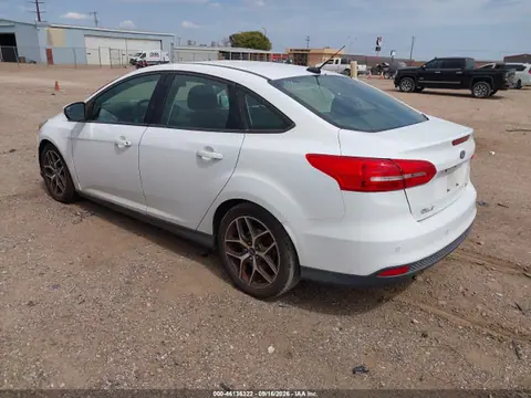 2017 Ford FOCUS SEL VIN 1FADP3H22HL244799 фото 3