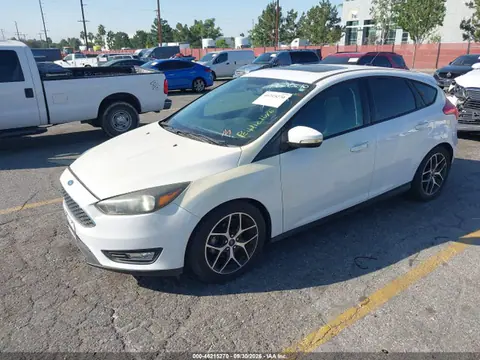 2018 Ford FOCUS SEL VIN 1FADP3M28JL241076 фото 2