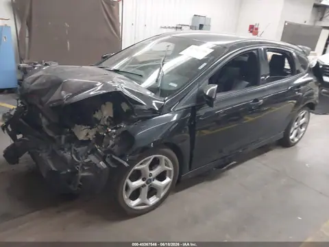 2014 Ford FOCUS ST VIN 1FADP3L96EL162400 фото 2