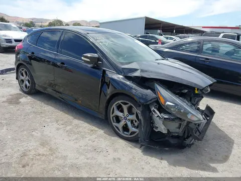 1FADP3L99GL203640 — 2016 Ford Focus ST, Передняя часть (Front End), фото до ремонта