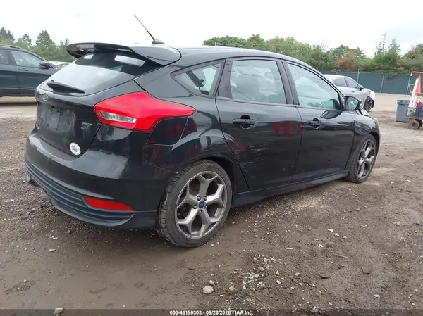 1FADP3L91GL358960 — 2016 Ford Focus ST, фото 4 с аукциона IAAI, Передняя часть