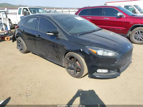 1FADP3L91HL255524 — 2017 Ford Focus ST, Задняя часть (Rear), фото до ремонта