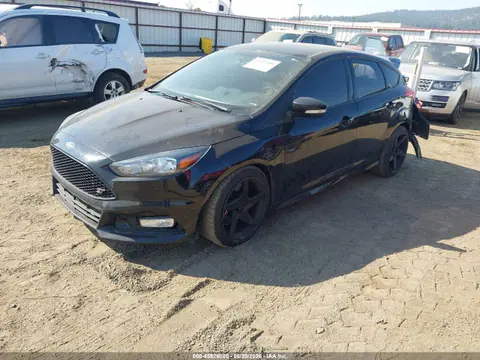 2017 Ford FOCUS ST VIN 1FADP3L91HL255524 фото 2