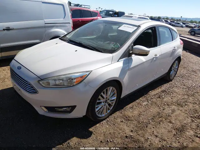 1FADP3N26HL230277 — 2017 Ford Focus Titanium, фото 2 с аукциона IAAI 13.10.2026, Естественный износ