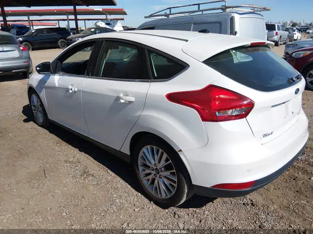 1FADP3N26HL230277 — 2017 Ford Focus Titanium, фото 3 с аукциона IAAI 13.10.2026, Естественный износ