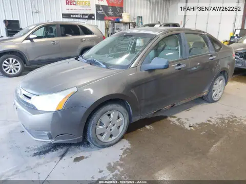 2010 Ford Focus S VIN 1FAHP3EN7AW262252 фото 3