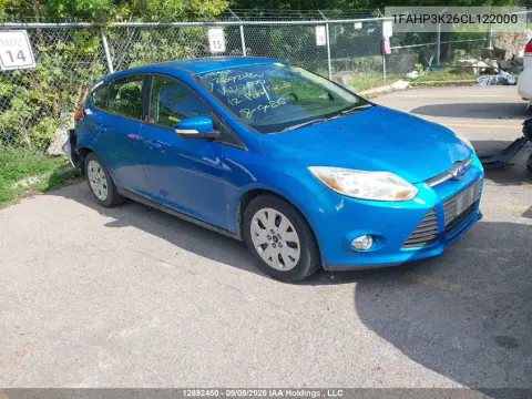 1FAHP3K26CL122000 — 2012 Ford Focus, Сзади, фото до ремонта