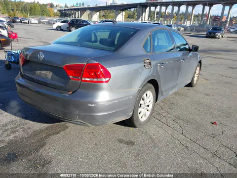 2013 Volkswagen Passat S VIN 1VWAH7A39DC004192 фото 5