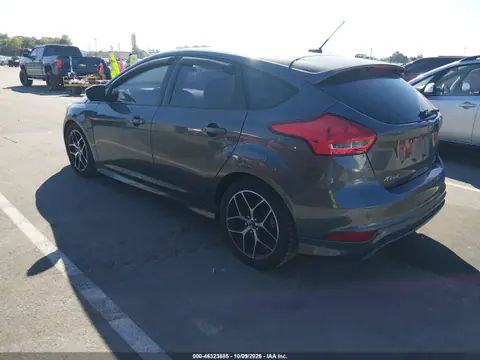 2015 Ford Focus Se VIN 1FADP3K21FL383750 фото 4