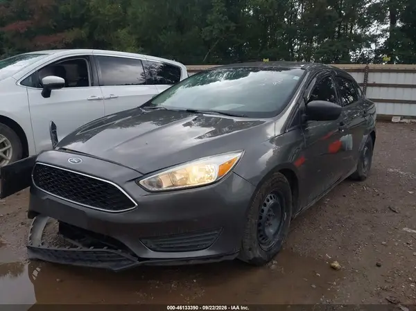1FADP3E23GL381690 — 2016 Ford Focus, фото 2 с аукциона IAAI, Передняя часть