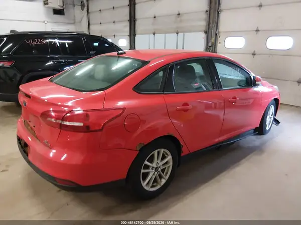 1FADP3F20GL289161 — 2016 Ford Focus, фото 4 с аукциона IAAI, Задняя часть