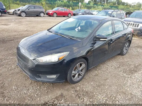 1FADP3FE0GL218715 — 2016 Ford Focus, фото 2 с аукциона IAAI, Естественный износ
