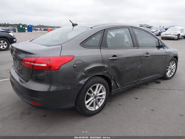 1FADP3F28GL319555 — 2016 Ford Focus, фото 4 с аукциона IAAI 14.10.2026, Задняя часть справа