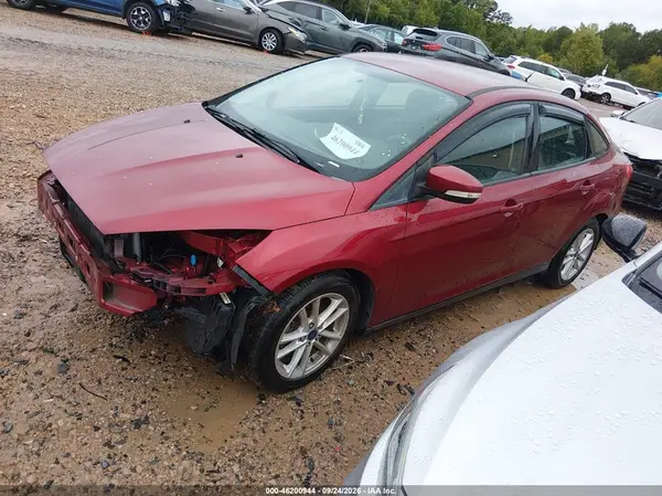 1FADP3F21GL393237 — 2016 Ford Focus, фото 2 с аукциона IAAI, Передняя часть