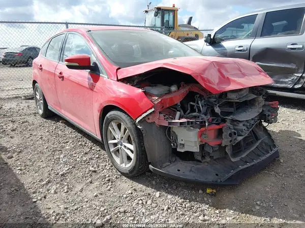 1FADP3K25GL345519 — 2016 Ford Focus, Передняя часть (Front End), фото до ремонта